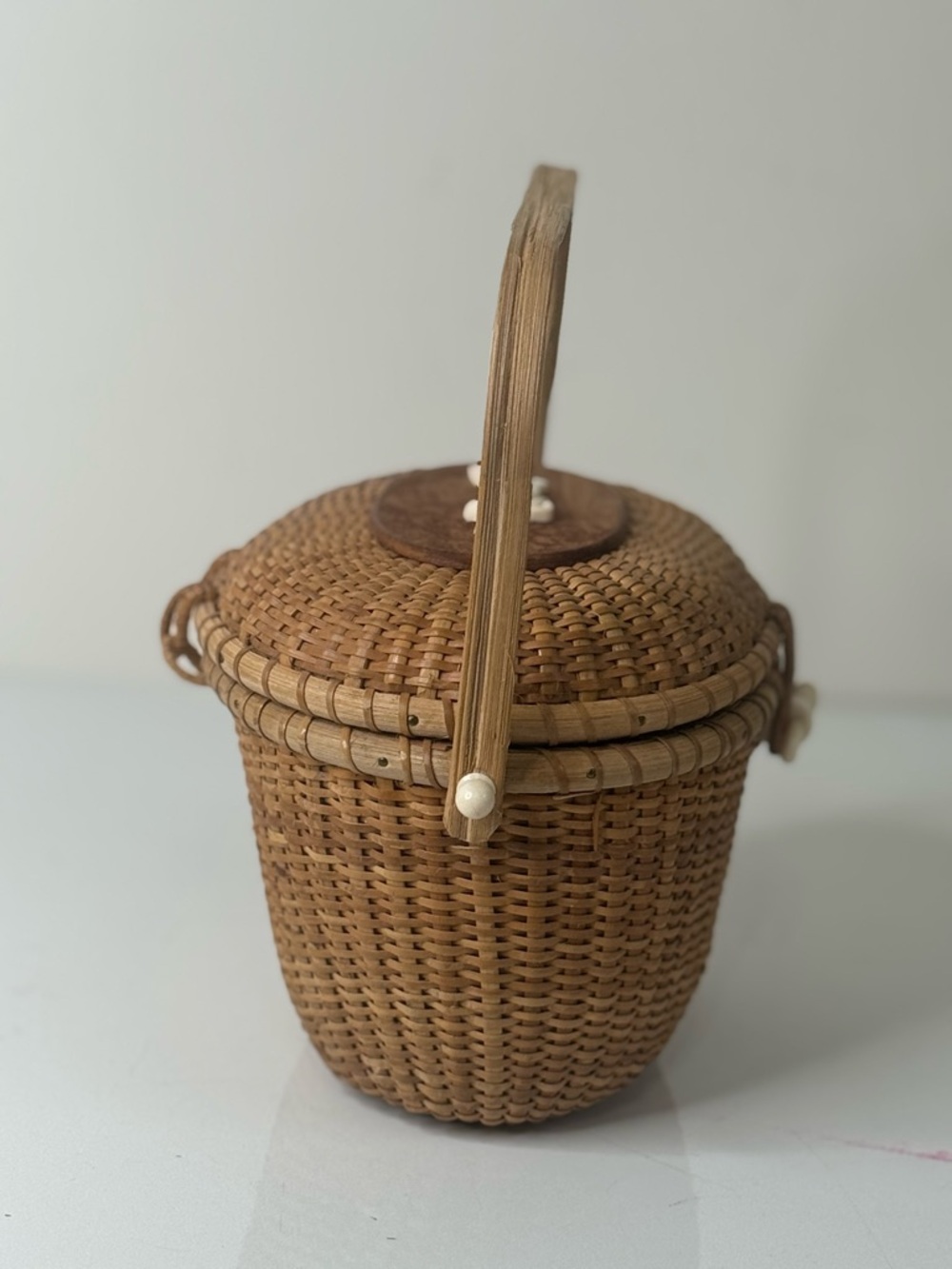 Vintage Nantucket Basket Handbag with Bird - Picture 3 of 9